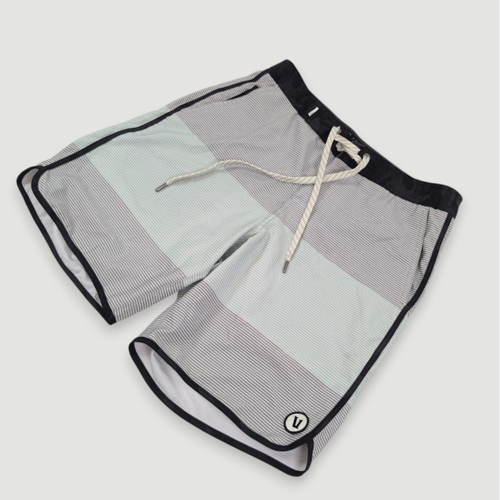 Vuori Cruise Boardshorts Mens 28 8" Inseam Striped 4-Way Stretch Swim Trunks